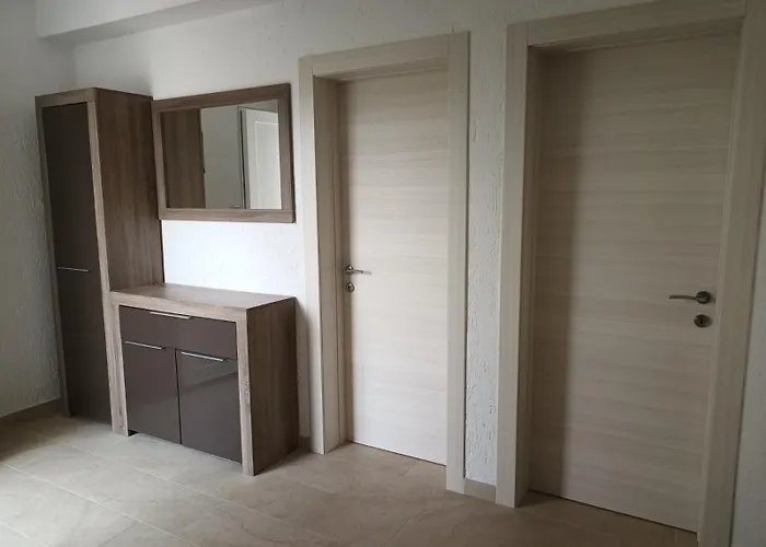 With Parking Space Njivice, Krk - 14932 Apartmán