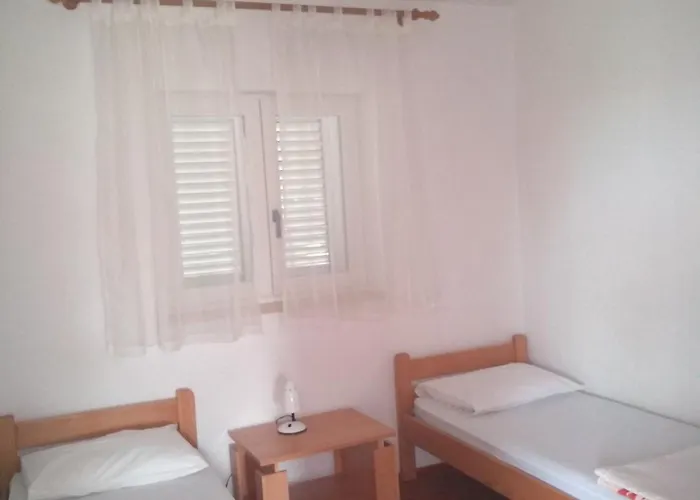 Apartmán With Parking Space Njivice, Krk - 14932 Njivice